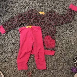 2T pink gray 2 piece outfit